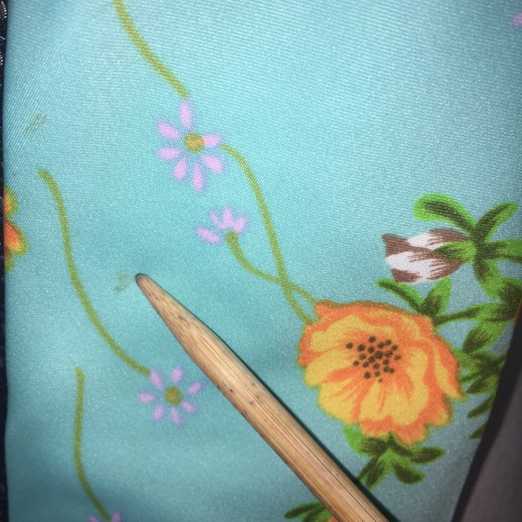 Le Chevron Vintage Floral Design Tie - Picture 4 of 6